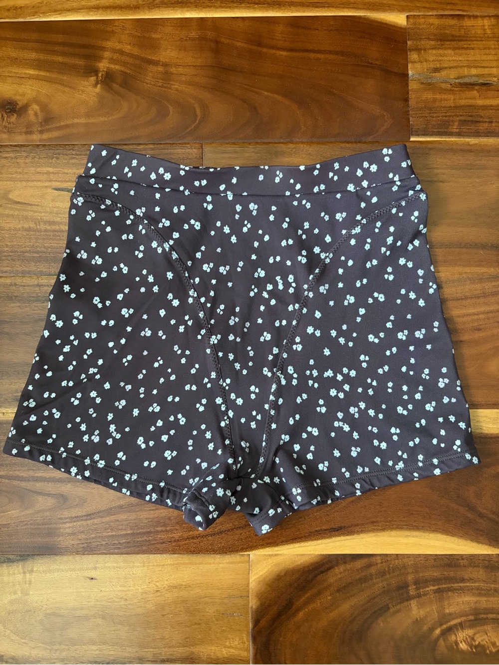 Strait the Label bottoms size XS/S